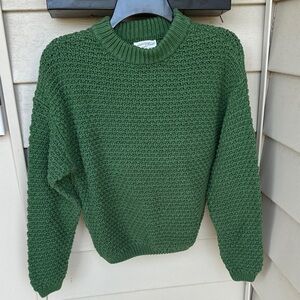 Universal Thread Green Crew Neck Sweater